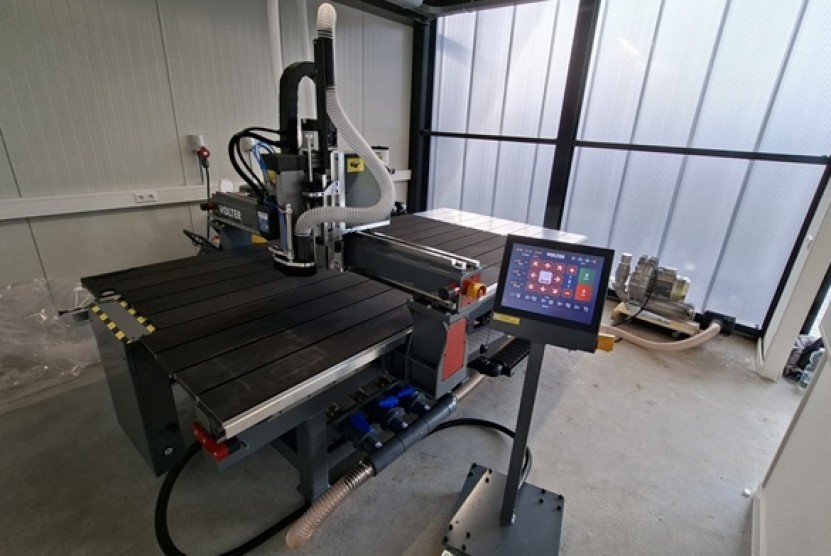 VOLTER Installs L2616 CNC Router at the European Space Agency